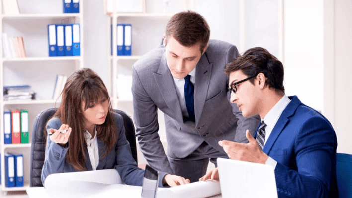 Ví dụ điển hình và bài học thực tế