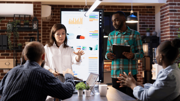 Những xu hướng tuyển dụng nổi bật cuối năm 2025